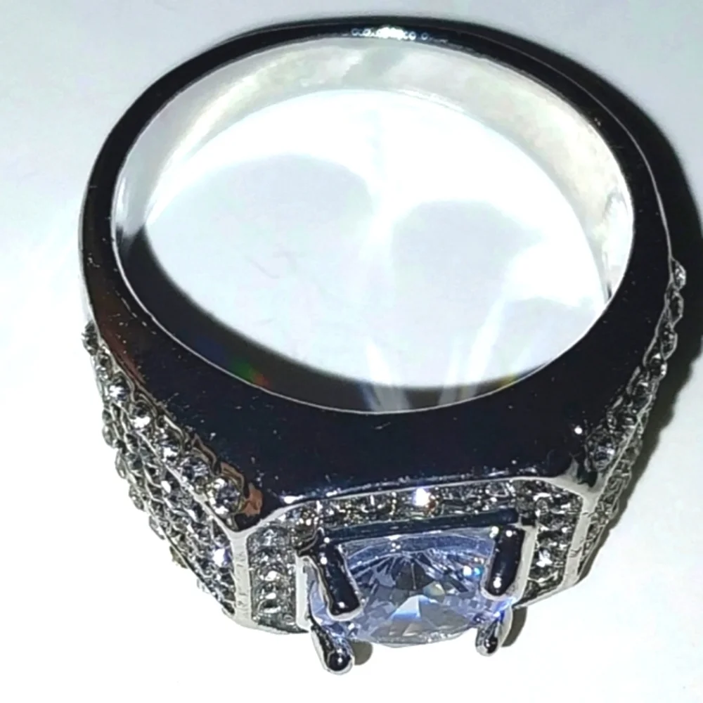 Glamorous Silver Statement Ring with Sparkling Centerpiece